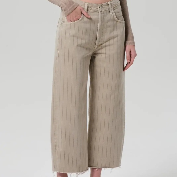 CITIZENS OF HUMANITY | AYLA RAW HEM CROP IN NEUTRAL STRIPE (SIZE 29) - Picture 1 of 6